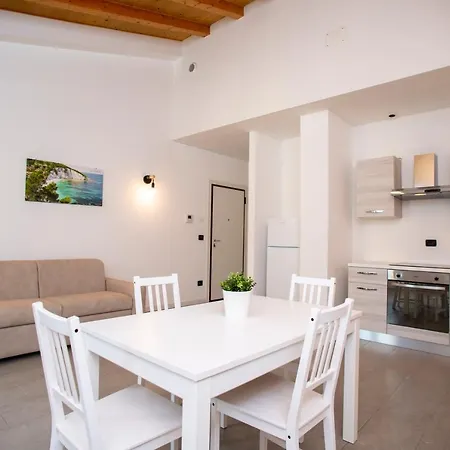 Dimora Mascagni - Goelba Apartment